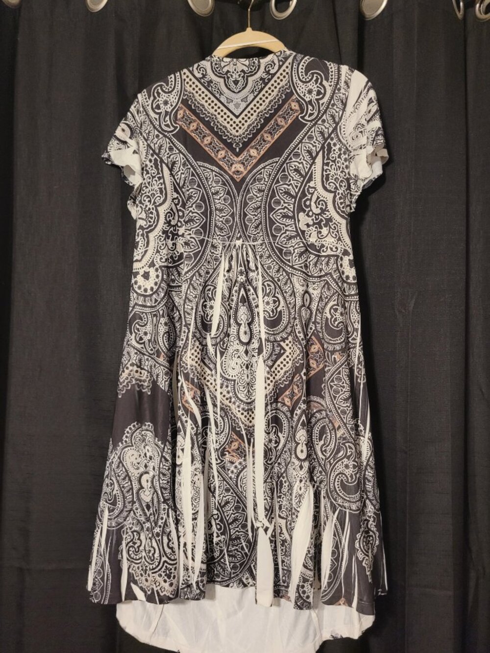 Dress - Picture 2 of 3